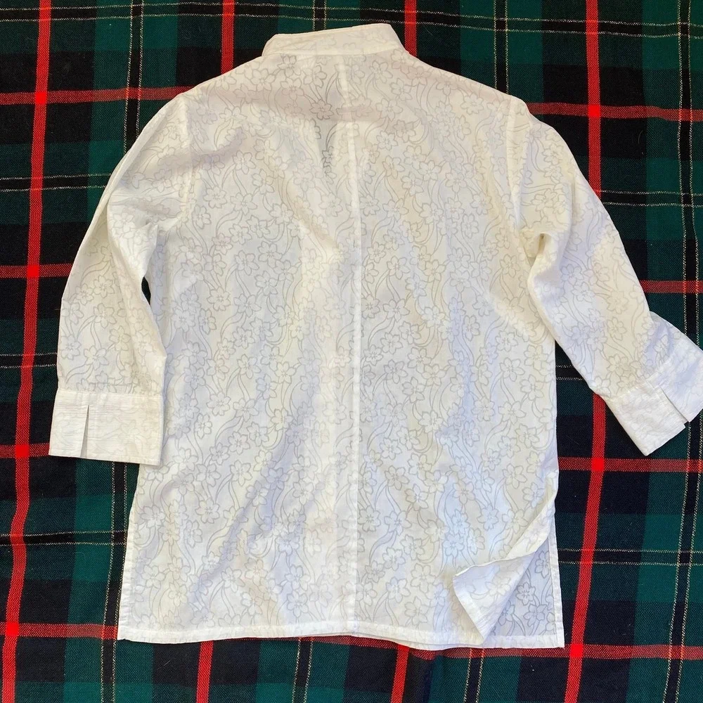 Liz‎ Claiborne S Mandarin Style Semi Sheer Button Front Blouse IMMACULATE